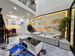 bán nhà lạc long quân, 40m, 5 tầng, 2 thoáng, ngõ thông, gần oto - full nội thất - nhỉnh 9.tỷ