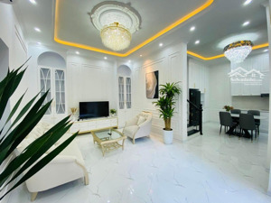 chỉ 15 tỷ ! 74m, 6 tầng, thang máy, full nội thất, ô tô 10m, mặt tiền 4.5m, 8 phòng ngủ.