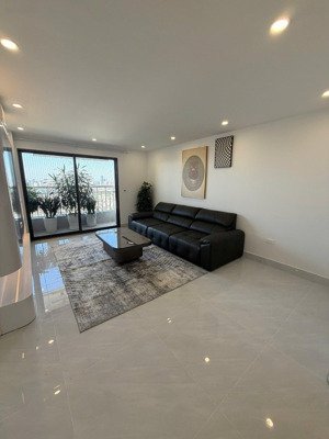 bán căn hộ chung cư kinh đô 93 lò đúc , tầng trung đẹp , view thoáng đẹp , nhà đẹp ở ngay