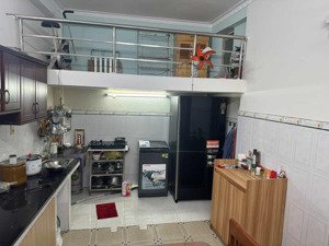 bán nhà đường 4 thủ đức - hưởng lợi hạ tầng nâng đường mới - ngang 5m đẹp.