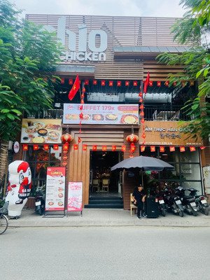 cho thuê nhà mặt phố mã mây, 300 triệu, 750m2, 3 tầng cực chất