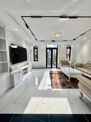 bán nhà phân lô - tô vĩnh diện - dt60m - mt 5,2m -nhà mới- 6 tầng thang máy - 2 oto ngủ trong nhà