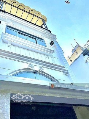 nhà 4 tầng mới đẹp ở ngay khu phan xích long . chỉ 7.8 tỷ