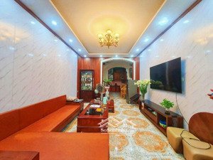 trung tâm ba đình - 3 bước ô tô, gần phố - ngõ thông nguyễn công hoan - móng lên 6 tầng 