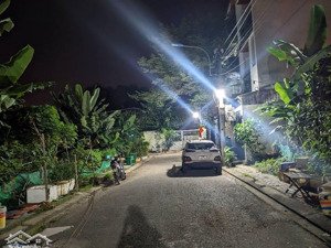 đất phân lô hxh 8m có vỉa hè 58m2 (4x14,5m) chỉ 3,8 tỷ phú hữu q9