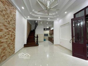 đồng cổ tầm tiền nhà đẹp dân xây hai thoáng - gần phố thông hoàng hoa thám - thuỵ khuê - dt 39 m