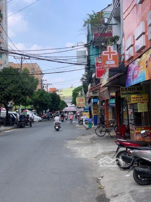 bán nhà c4, thửa rộng, mt khu bàu cát - gần 390m2, ngang gần 11m vuông a4 - 54tỷ