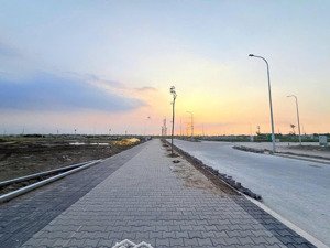 đất nền f0, shr, 1 cặp 90m2 đối diện công viên 2.1ha. mua sớm giá gốc từ cđt chỉ 2x triệu/m2