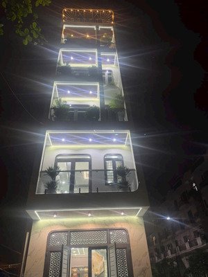 nhà 3,5 lầu mặt tiền đường thạnh lộc 16, q12