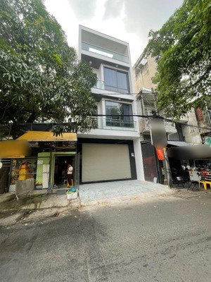 bán nhà đường 10m kinh doanh sầm uất trịnh đình thảo (5,5x11m) 50m2 xây 3 lầu đúc btct 9 tỷ hơn