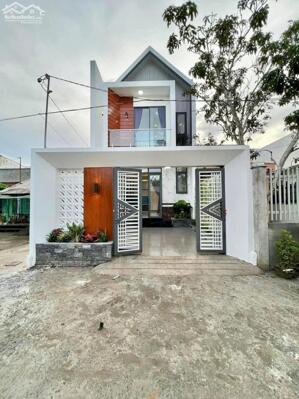 CHỈ 600 TRIỆU – CÓ NHÀ 4 PHÒNG NGỦ, SÂN Ô TÔ RIÊNG