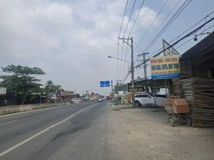 cần bán căn nhà mặt tiền đường nhựa lớn kinh doanh buôn bán tại tp thủ dầu một, bình dương
