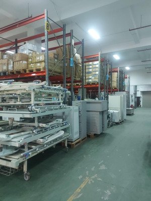 cho thuê nhà mặt phố giải phóng hoàng mai dt: 310m2x 2 tầng phù hợp làm showroom