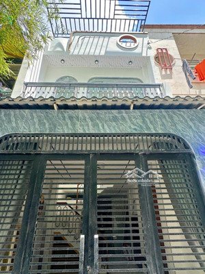 bán nhà riêng tại nguyên hồng, gò vấp, giá 2,15 tỷ, dt 40m2, kết cấu 2pn, 2wc, đầy đủ nội thất hot!