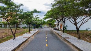 cần sỉ 200 nền đất khu nhà ở sai gon land2 . đă có sổ săn công chứng ngay khi khách hàng mua,