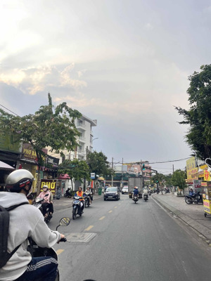 nhà hẻm ô tô linh chiểu 68m² cho thuê 8 triệu/tháng sát hoàng diệu 2 giá 5.3 tỷ