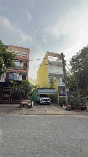 bán đất mặt tiền khu tên lửa gần aeon mall, dt 5x24m, giá 12 tỷ.