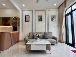 siêu vị trí - hxh đường đoàn thị nghiệp, p5, mỹ tho. dts: 84m2. hướng nam có 2pn 2wc. giá: 1,98 tỷ