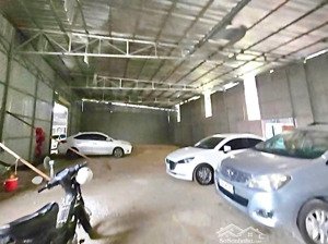 kho đẹp cần cho thuê ở đường lâm văn bền diện tích 600m2 có pccc