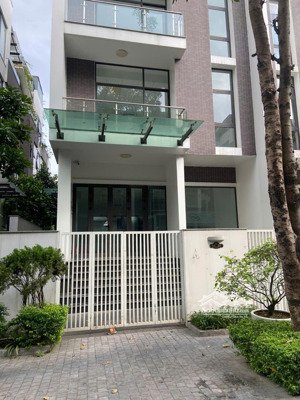 chính chủ cho thuê nhà nguyễn tuân - khuất duy tiến- 100m x 5 tầng, 1 hầm, mt 7m, 32tr