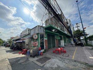 gấp! nhà chính chủ góc 3 mặt tiền đường trường chinh quận 12