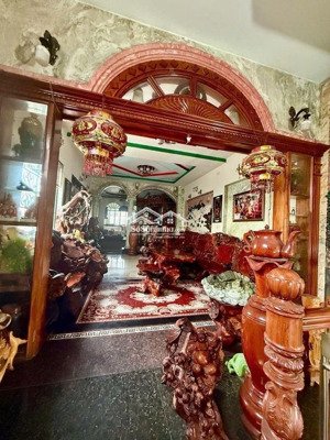 giảm sốc 1 tỷ - mặt tiền nguyễn ảnh thủ q12-dt 4,5x34m-có sẵn hđ thuê 30tr/th - giá chỉ 13.x tỷ