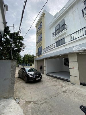 nhà 4 tầng, đường 2 ô tô tránh, vị trí cực đẹp, 500m ra vành đai 4, 1km đến hà đông