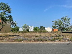 chính chủ!!! bán lô đất đẹp, đối diện công viên gần đh y phan châu trinh