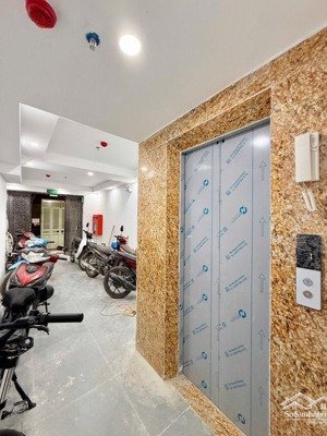 lô góc ngõ thông dòng tiền 1,1 tỷ/năm gần mặt phố vị trí cực đẹp lô góc,ngõ thông thoáng