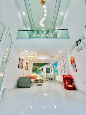 nhà full nội thất, 5 tầng 6 phòng ngủ, đường bùi tư toàn. lh 