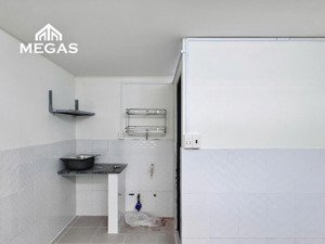 phòng trọ sát bên đại học ngân hàng