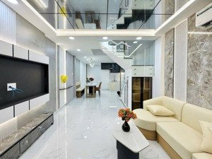 bán nhà mới - hoàng văn thụ - khu dân trí - sát mặt tiền