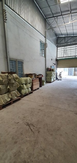 bán gấp nhà xưởng hóc môn giá rẻ