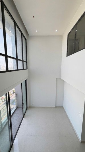căn hộ 3pn, 134m2. 6 tỷ có nhà. mới 100%. bàn giao trực tiếp cđt.