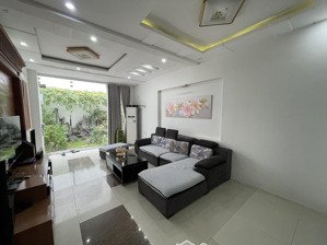 cho thuê nhà phố văn cao, 5 p.ngủ khép kín full nội thất, dt: 65m2.