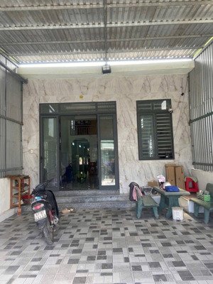 chỉ nhỉnh 890 triệu có nhà ngay đường n2, p. mỹ phước, bến cát cách kcn mỹ phước 3 500m, sổ riêng.