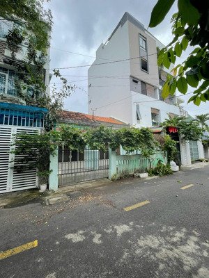 bán đất tặng nhà mặt tiền ngang 8.5m vuông vức khu trung tâm bàn cờ nha trang