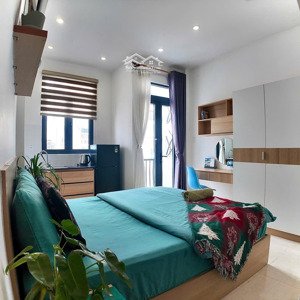 nhận ngắn hạn studio ban công_full nt_free xe_hẻm xe hơi_nhận khách nước ngoài gần chợ bàn cờ