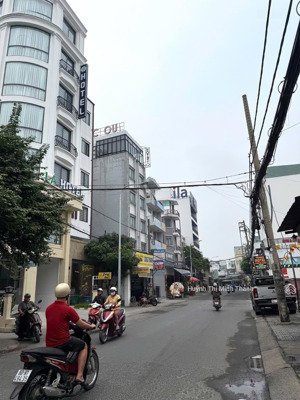 toà building hầm 6 tầng, 5.6x22m có thang máy pccc chuẩn chỉ 26 tỷ tl