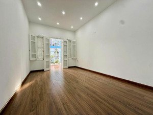 nhà trung tâm quận đống đa, lô góc 2 thoáng, 56m*5 tầng*mặt tiền 4,6m, ngõ thông ô tô, kinh doanh