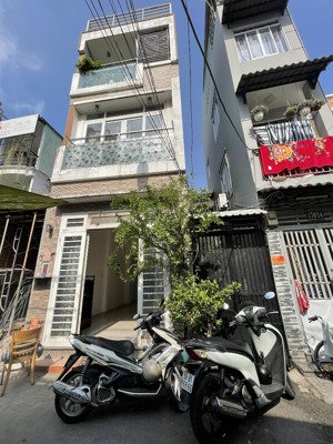 cho thuê nhà nguyên căn hẻm 4m bến văn đồn dt 35m2 3tầng 3pn 2wc nt cơ bản giá 17tr/tháng