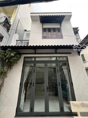 gần ga metro xlhn, nhà mới 2 tầng kiên cố, hxh thông, trung tâm hiệp phú, q9 (cũ) giá 4,99 tỷ