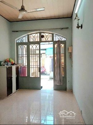 giá tốt trong tết nhà phạm văn chiêu p8 gv sát quang trung 70m2, hẻm xe hơi tránh, nở hậu, 80tr/m2