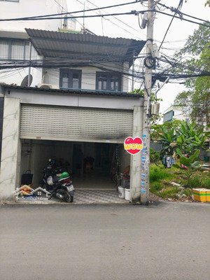 bán nhà mặt tiền hẻm lớn, thích hợp kinh doanh đa nghề.