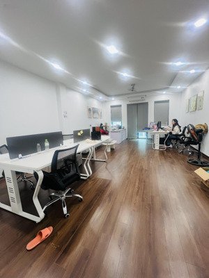 liền kề văn phú trước nhà đường 20m ô tô tránh thoải 62m mt 5m nhà đẹp vị trí vàng kinh doanh