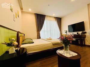 mời thuê căn hộ 2pn 2wc 58m2 view tầm trung toà r3 onsen ecopark.hl ạ