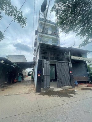 cần tiền đi nước ngoài bán nhà hà huy giáp