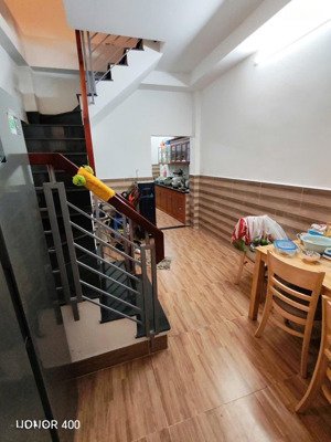 bán nhà 2 tầng, 42,77m2, hẻm ba gác có 2 bán công trước sau