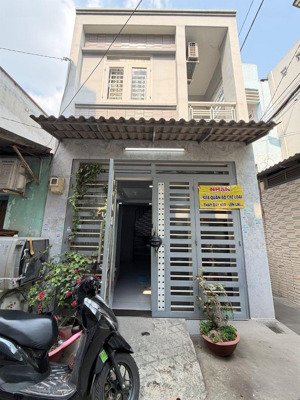 bán nhà hương lộ 2, 44m2, hẻm xe hơi thông, giáp ngã tư 4 xã, chỉ 3xx tỷ.