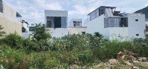 hàng hiếm chỉ có 1 lô đất liền kề gần biển mặt tiền triệu quang phục rộng 16m